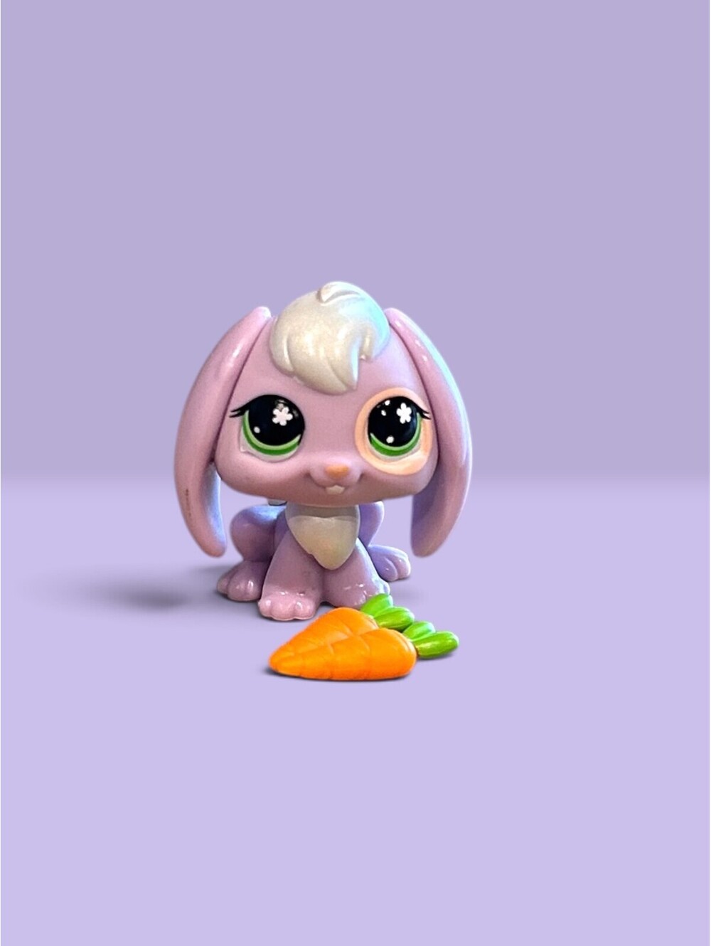 Littlest Pet Shop LPS Lop Eared Bunny #234 with Carrot Accessory